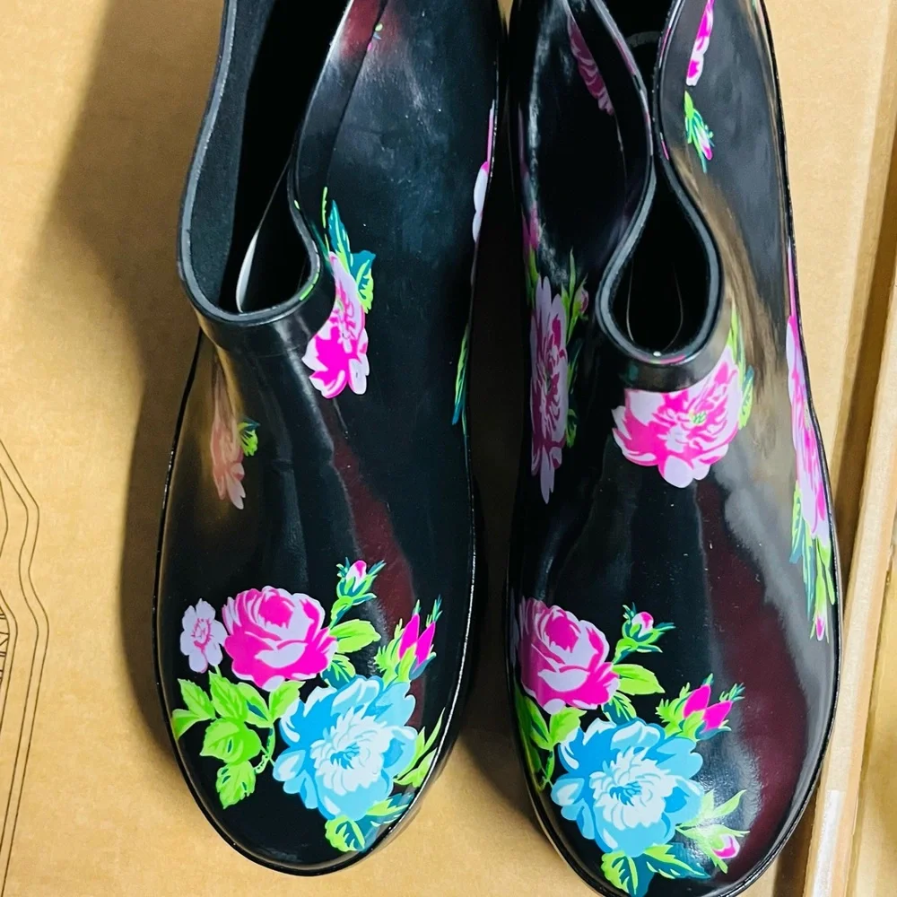 NEW Floral Black Women's Rubber Shoes Rain Boots Size 11